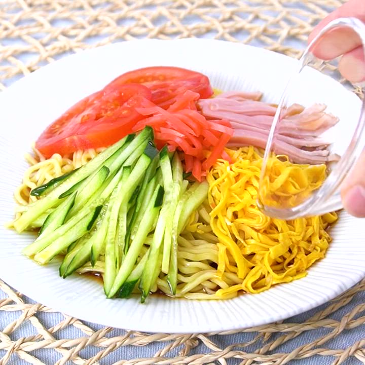 冷やし中華はじめました♪